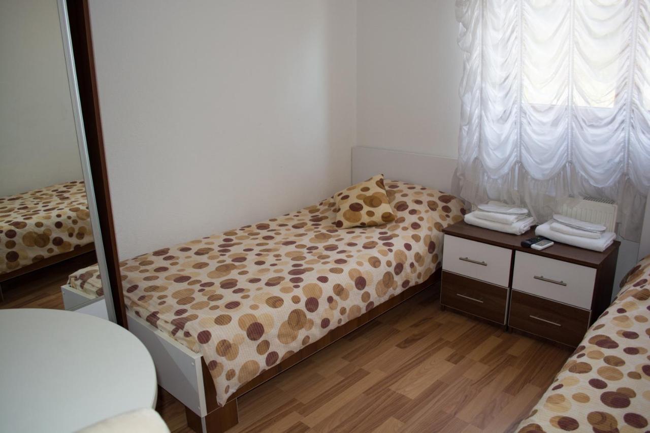 Villa Palma Guesthouse Mostar Quarto foto